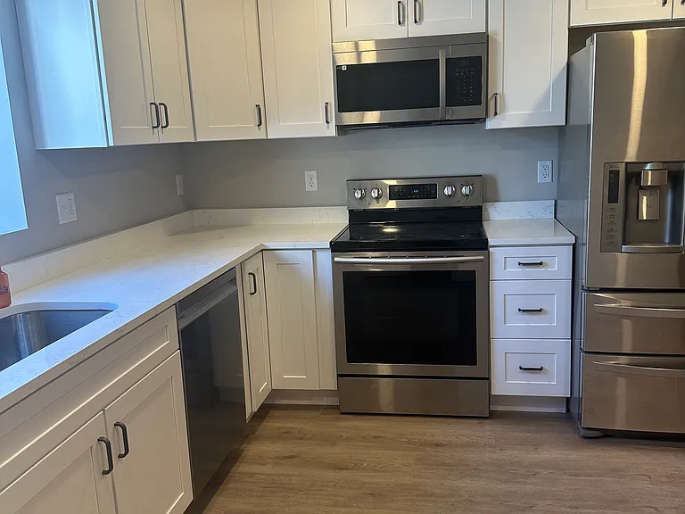 604 W 25 N — Photo 2