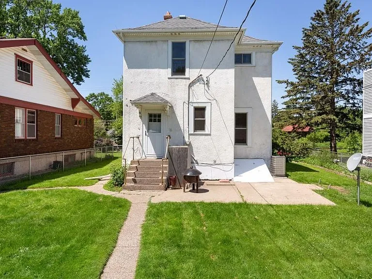 346 Cleveland Ave N — Photo 21