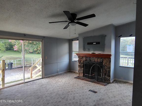 3rd image of 390 County Road 331