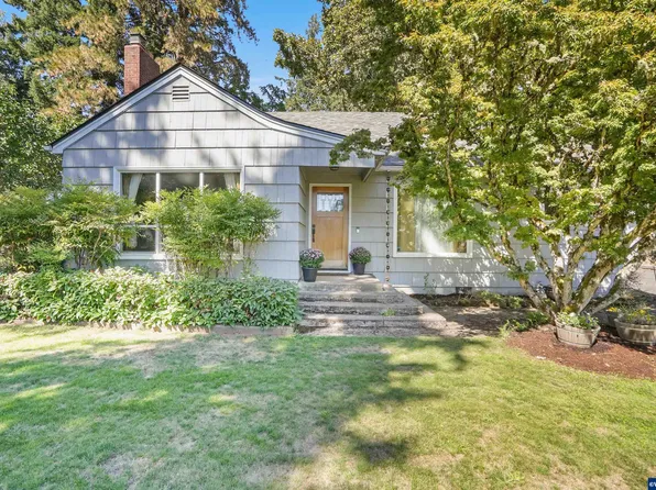 885 Salem Heights Ave S, Salem, OR 97302