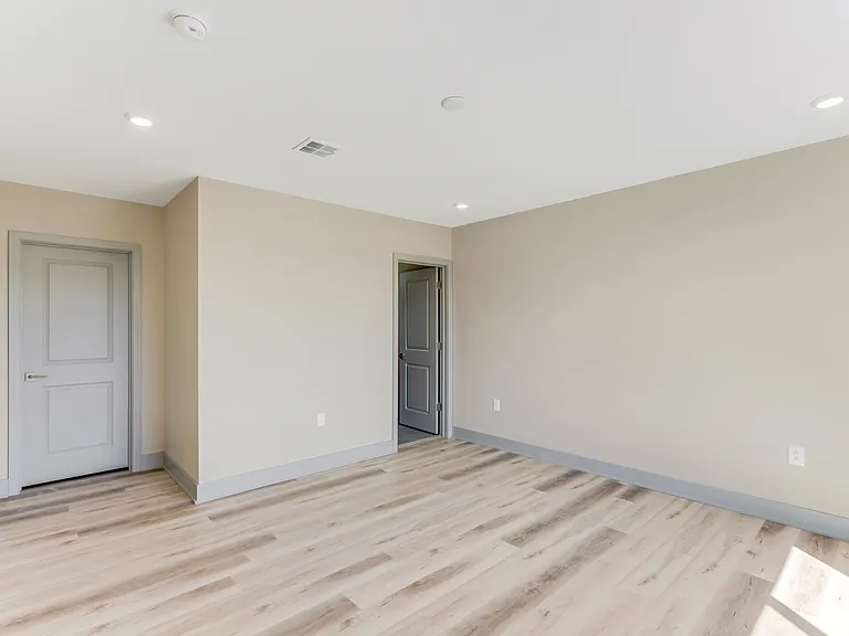 2328 N 2nd St — Photo 18