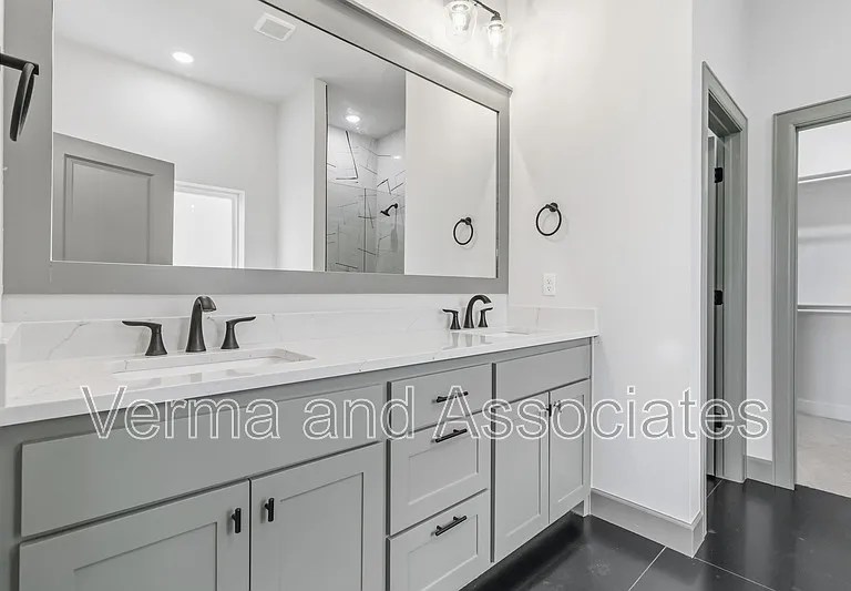 930 Trestle Ln — Photo 22