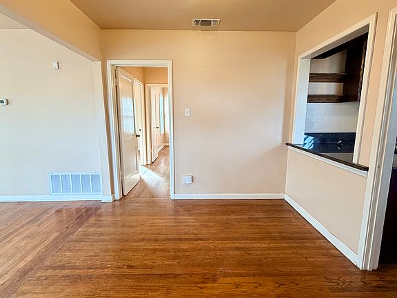 2nd image of 118 Field Crest Dr