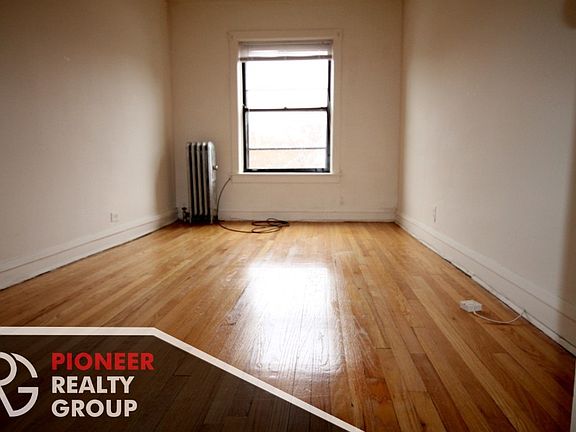 4th image of 2100 W Ainslie St #21123N