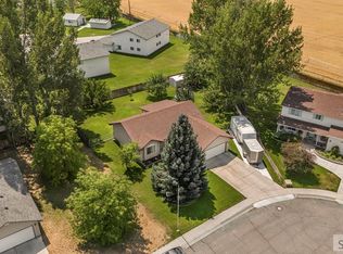 1319 Travois Cir, Blackfoot, ID 83221