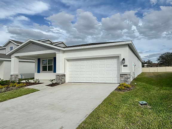 3rd image of 1233 Deepwater Cir