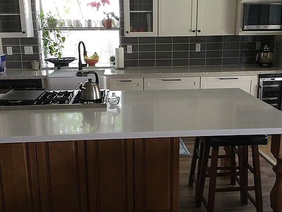 3rd image of 320 Prewett Dr