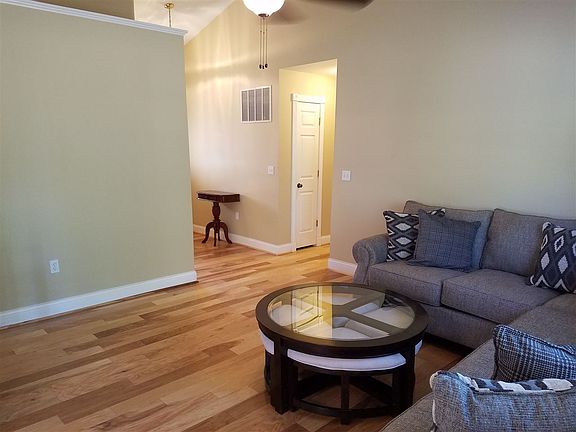 5th image of 6460 Deermeade Dr
