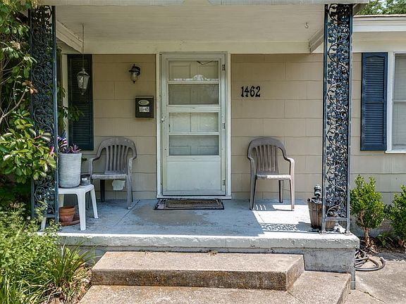 4th image of 1462 Greenbrier Dr
