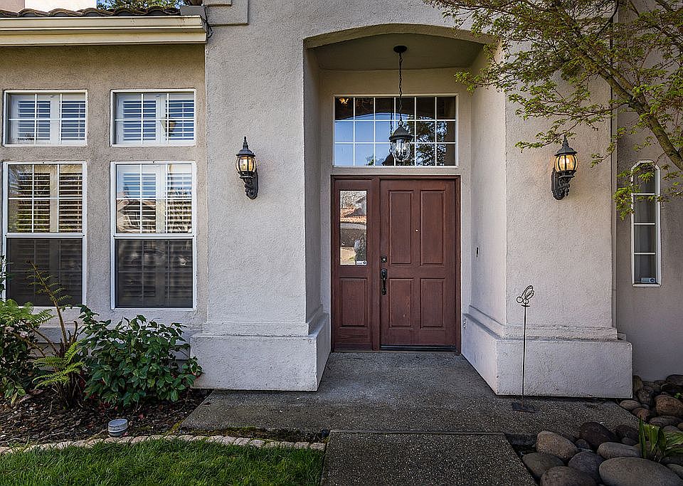 1st image of 2329 Eagle Ct