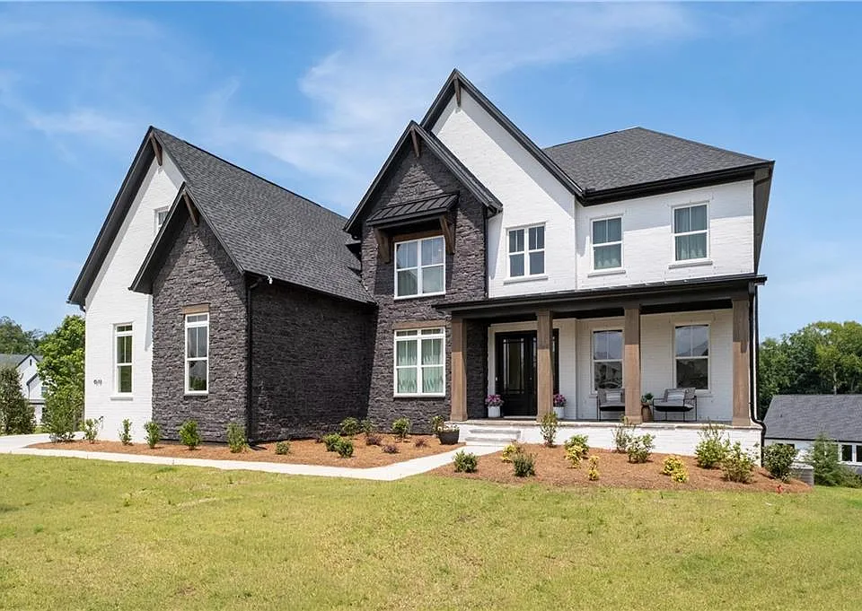 4510 Hawthorn Cir