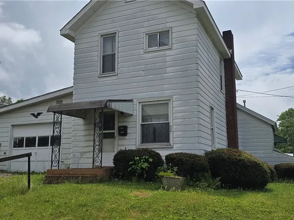 200 Cleveland St, Punxsutawney, PA 15767