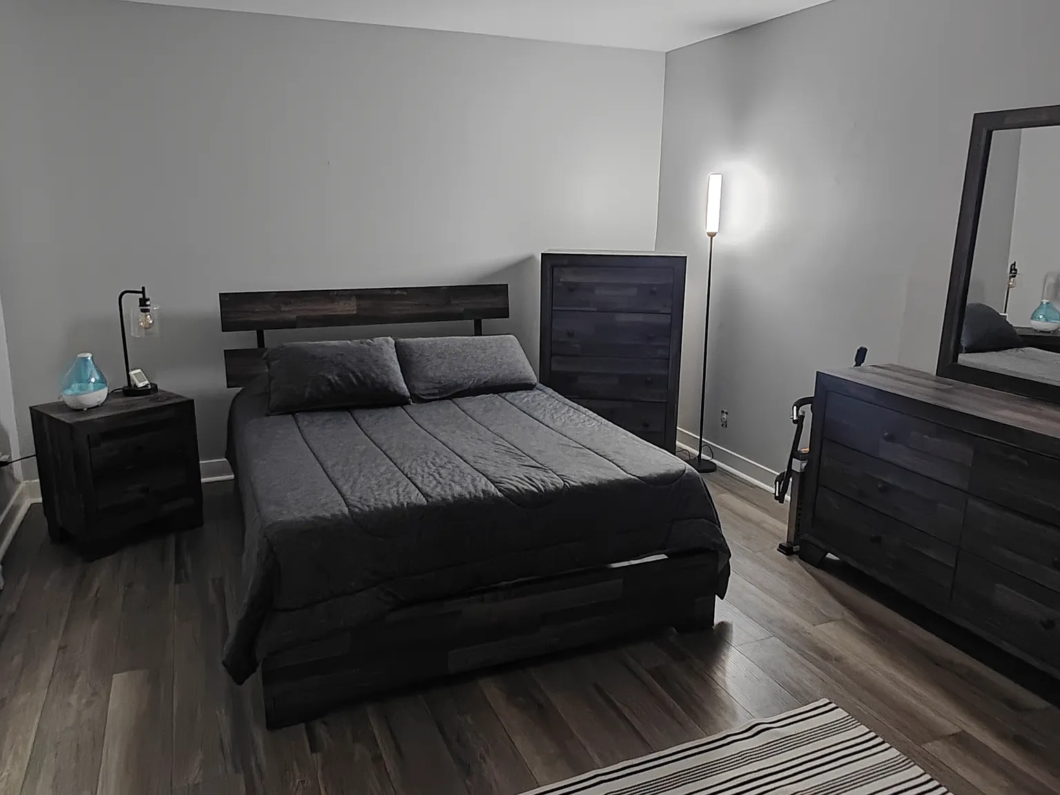 2 bed, 990 sqft, $1,650 — Photo 2