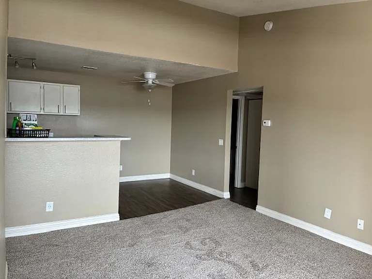 Mandalay Bay Apartments — Photo 67