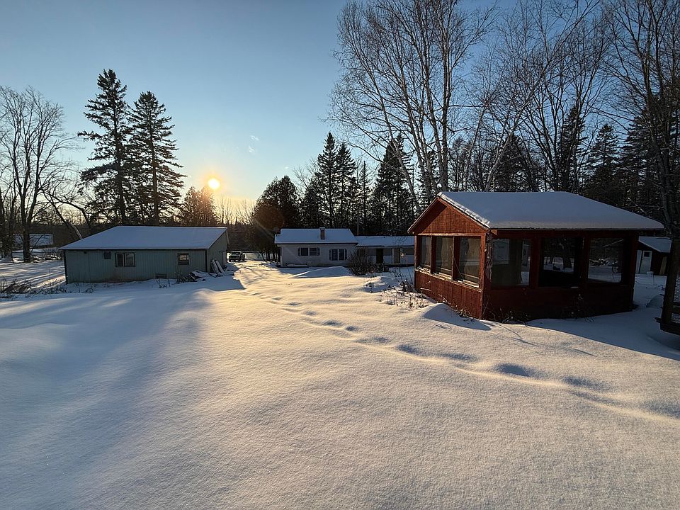 1st image of 922 Calais Road