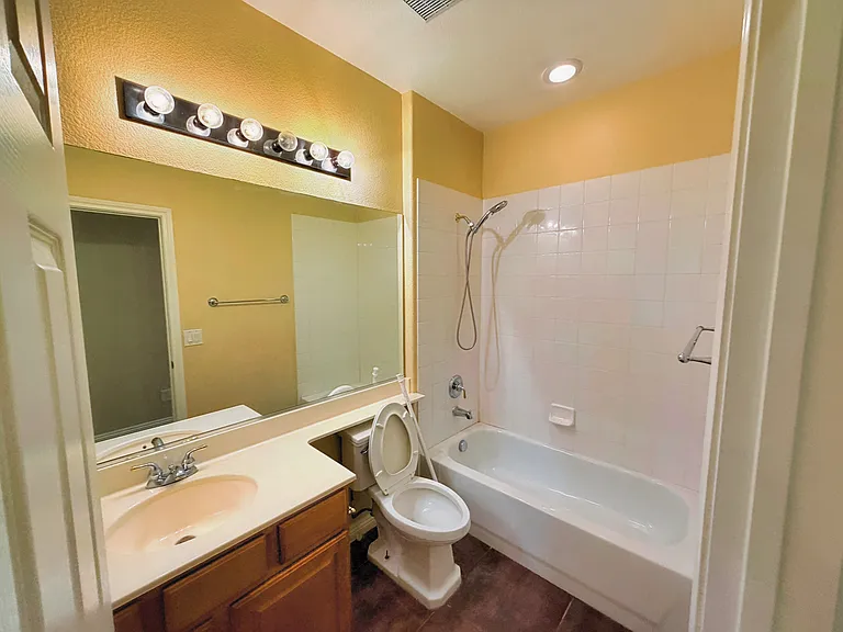 7225 Fern Meadow St — Photo 24