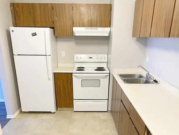 109 Elmore Dr — Photo 8