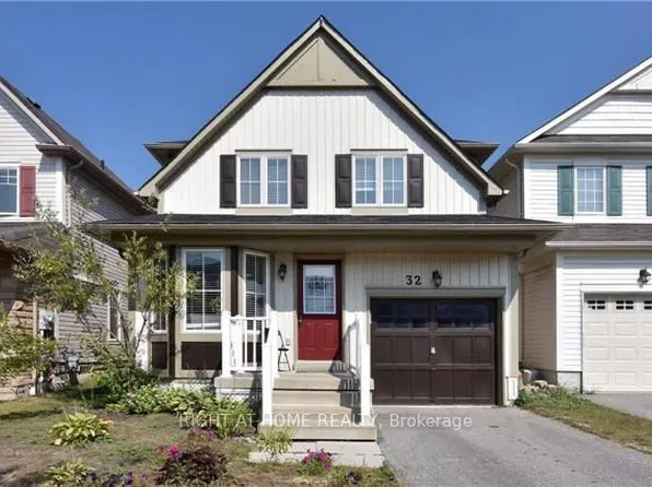 32 Donlevy Cres, Whitby, ON L1R 0B8