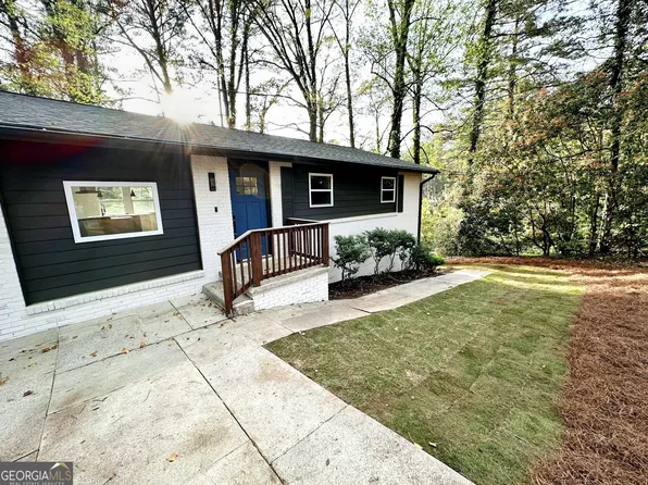 2371 Cresta Dr, Decatur, GA 30032