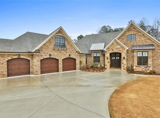 65 Evergold Ct, Newnan, GA 30265
