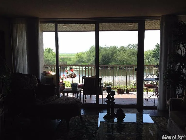 6713 Embarcadero Dr APT 30 photo 1