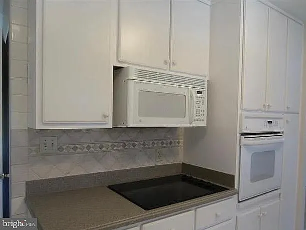 1452 Dewberry Ct — Photo 4