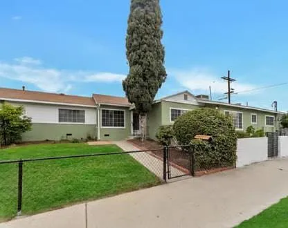2 bed, $2,995 — Photo 1