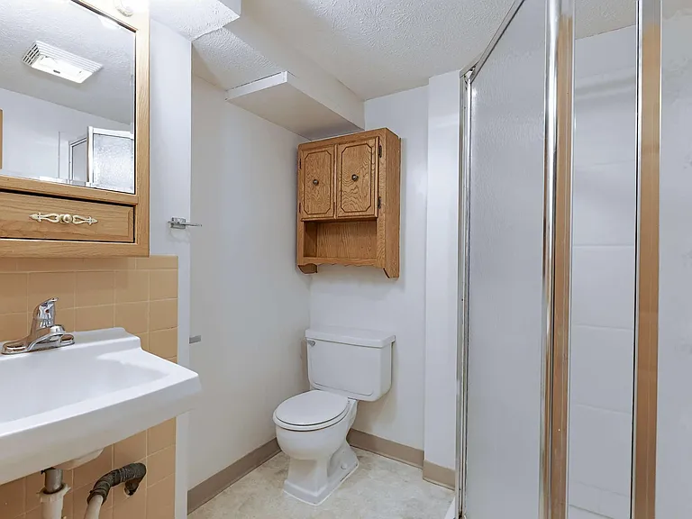940 S 48th St — Photo 30