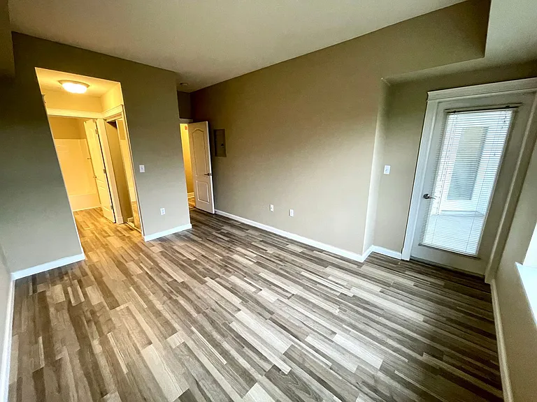 251 W Bakerview Rd #405 — Photo 24