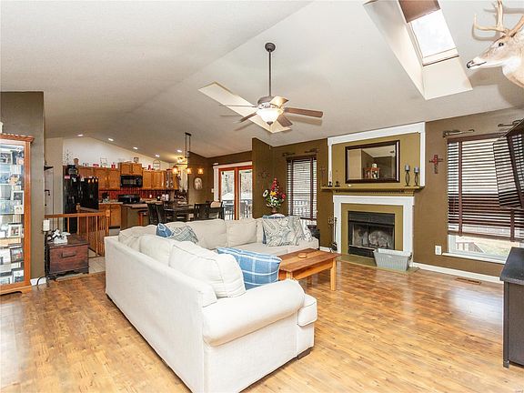 4th image of 1747 Bayberry Ln