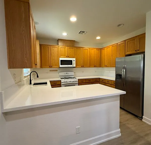 433 Tolman Way — Photo 7