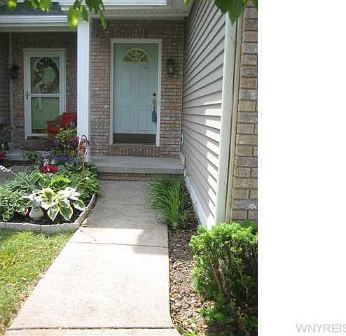 1st image of 18 Gardenville On The Grn