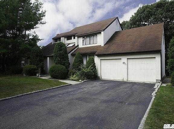 2nd image of 12 Tony Dr
