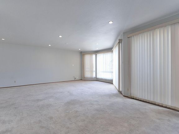 2nd image of 337 18th Ave #B