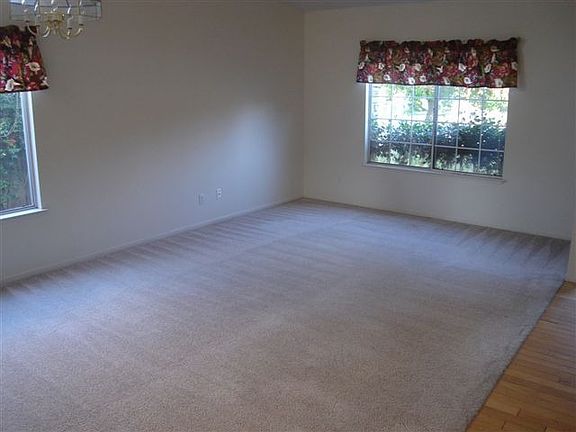 5th image of 7727 N Baird Ave