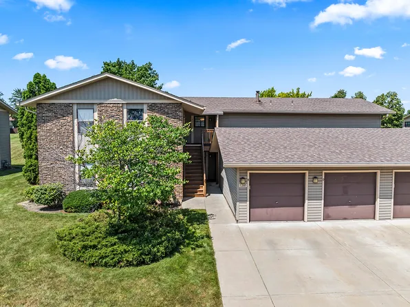 1285 Bamburg Ct Unit D, Hanover Park, IL 60133