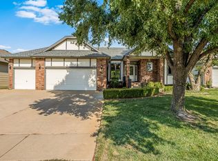 103 S Brownthrush Cir, Wichita, KS 67209