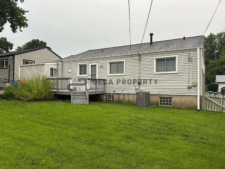6405 Kingsway Dr — Photo 14