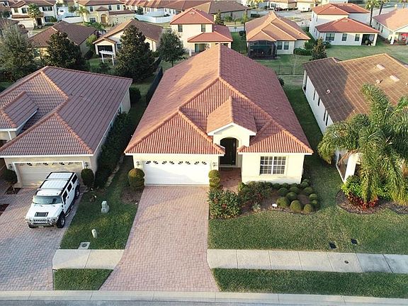 3rd image of 1831 Altavista Cir