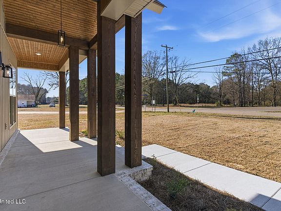 4th image of 2070 Old Richton Rd