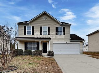 1811 Long Paw Ln, Charlotte, NC 28214
