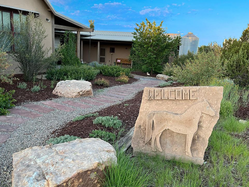 Entrance to the beautiful Double DD Ranch. All are welcome, two and four-legged alike