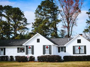22 Island Creek Dr, Seale, AL 36875