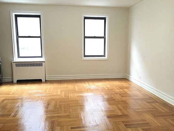 3rd image of 55 Linden Blvd APT 4A
