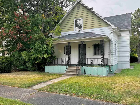 1223 Morris St, Saginaw, MI 48601