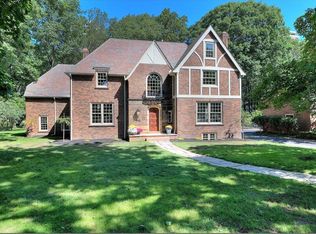 12590 Lake Ave, Lakewood, OH 44107