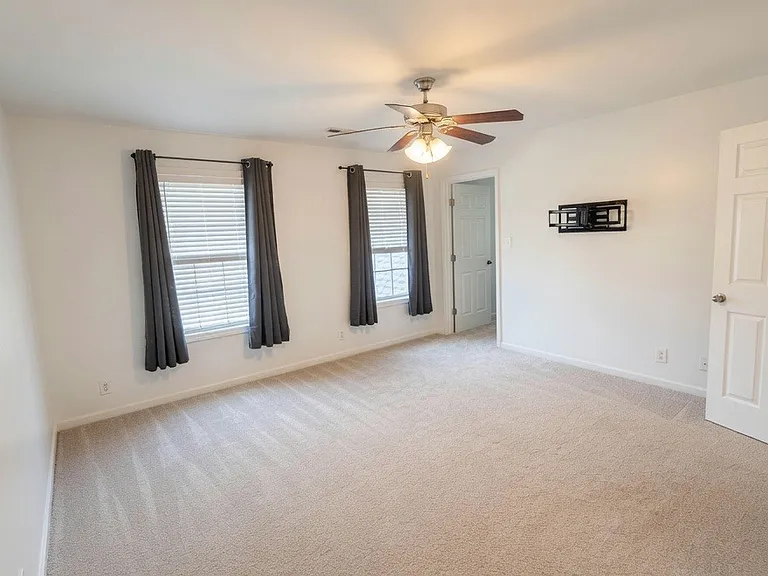 126 N Cavalcade Cir — Photo 15