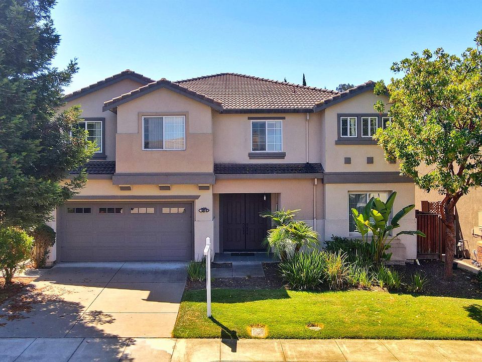 1st image of 3702 Woodland Pl