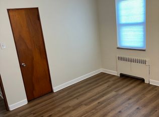 525 Station St APT 4, Bridgeville, PA 15017