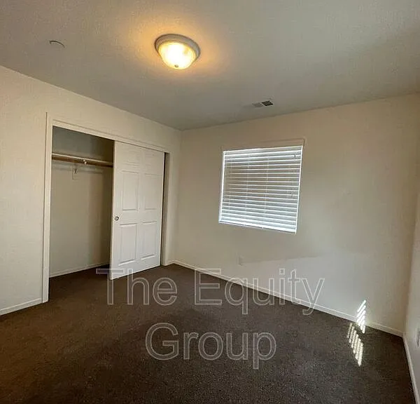 2218 W Lark Ave — Photo 16